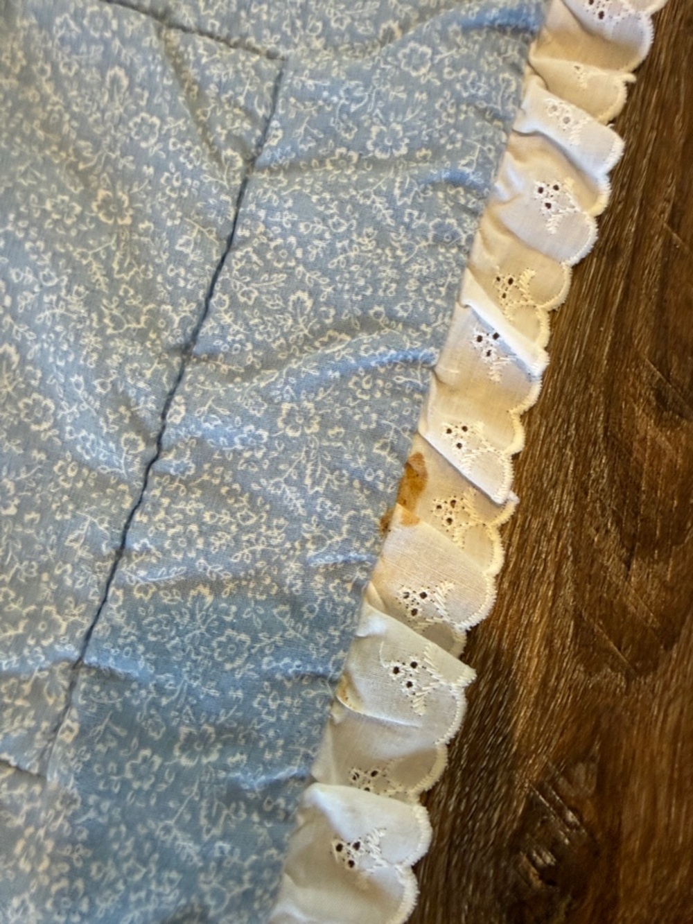 Blue Teddy Bear Patchwork Baby Quilt with Lace Trim - Picture 4 of 6